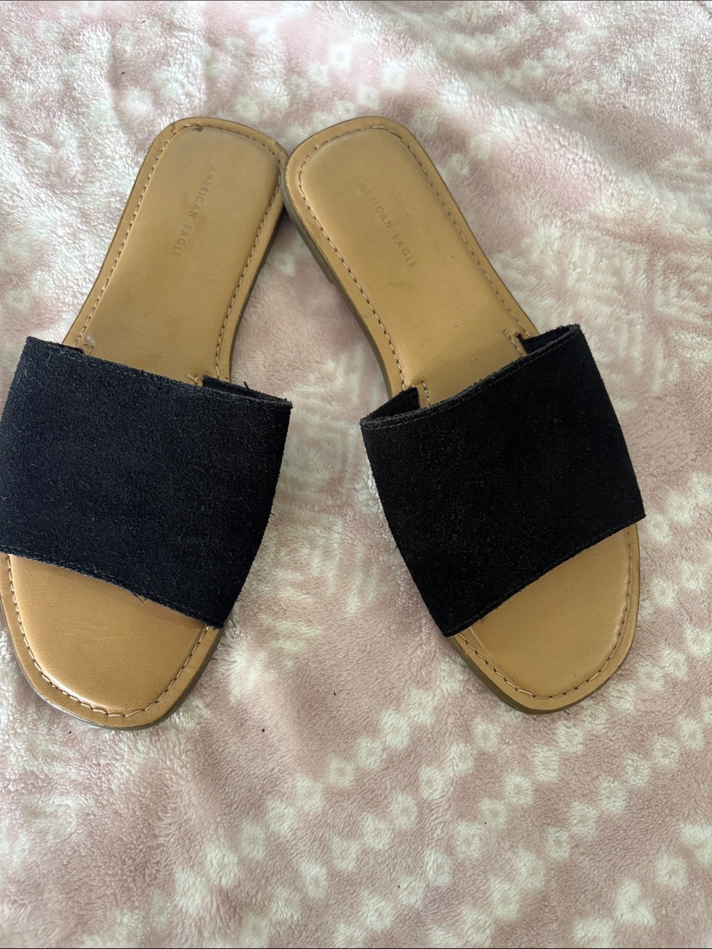 American Eagle Outfitters Black Slide Mules with Tan Footbed